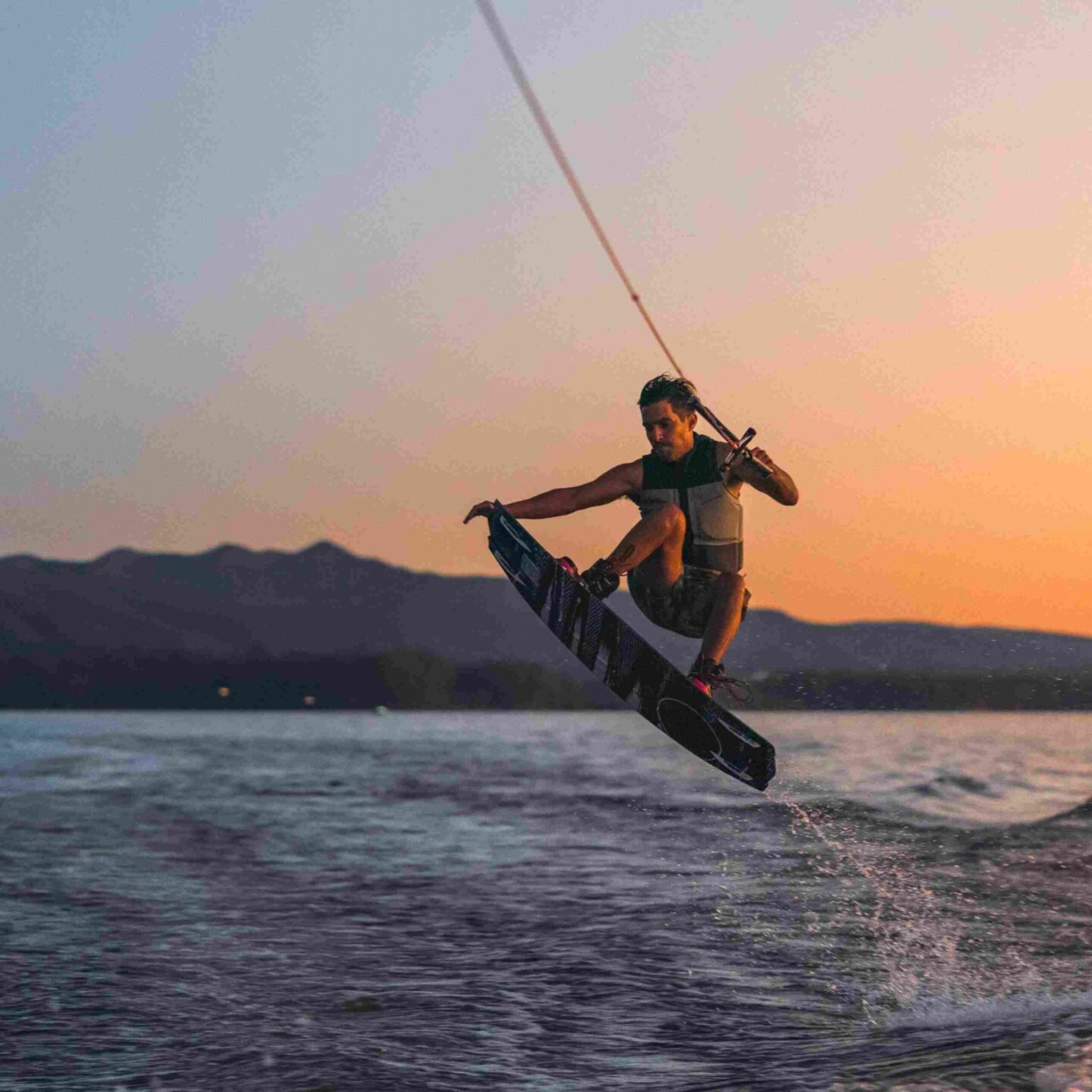 Wakeboard 30 Min en Playa San Juan | Sesión Extendida Tenerife
